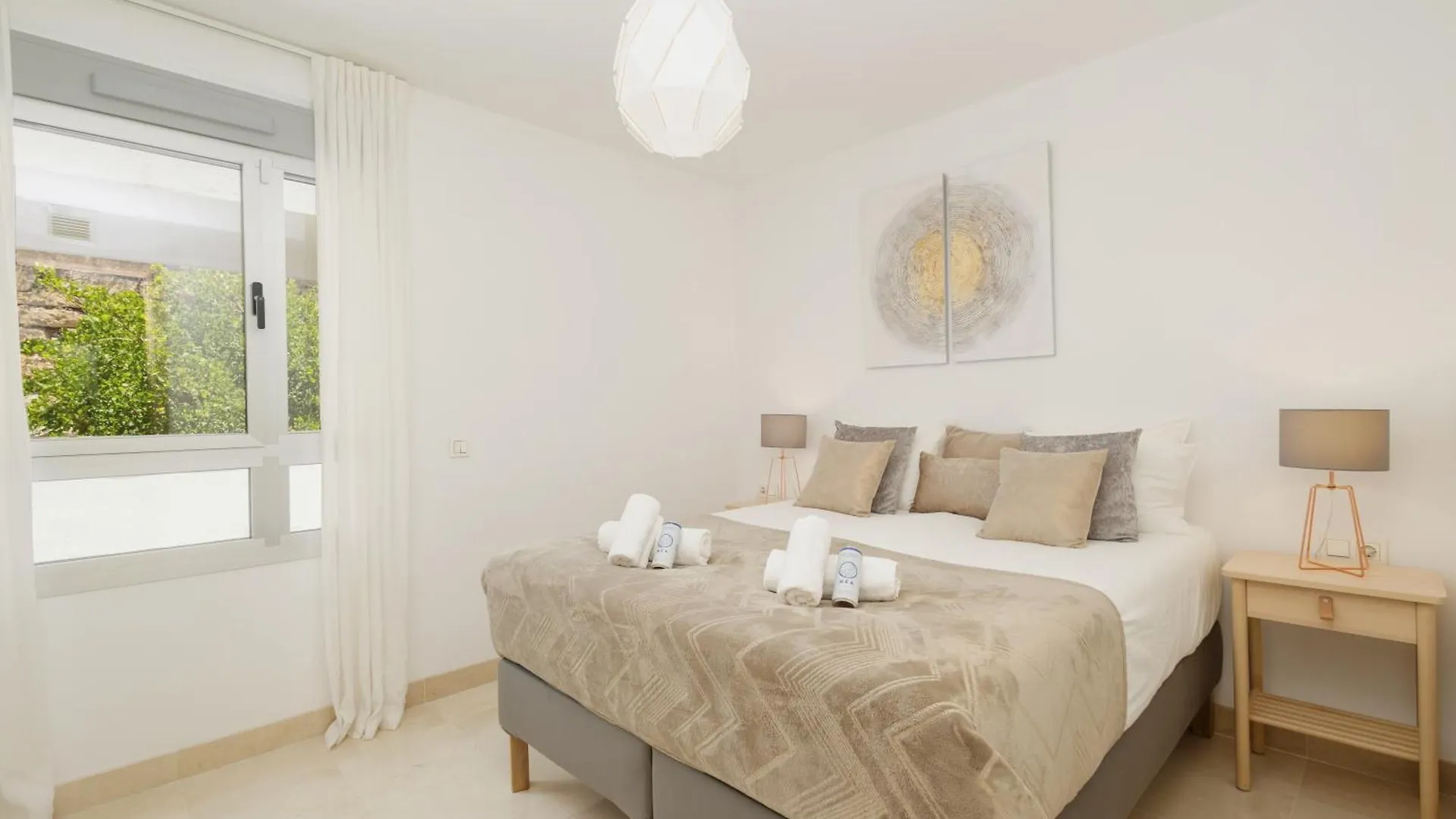 Modern Apartment, With Large Private Terrace, Bbq And Panoramic Sea Views, In Residencial Botanic, Benahavis 0*,