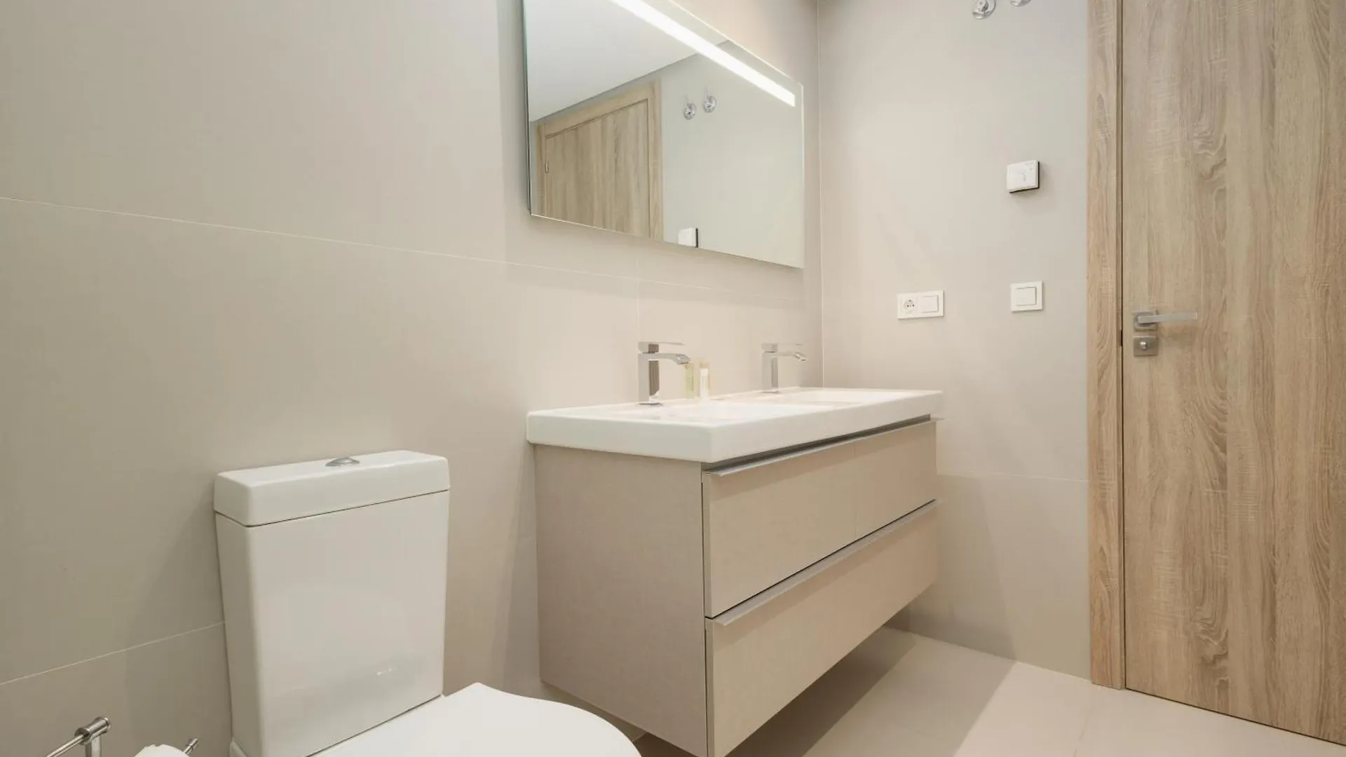 Modern Apartment, With Large Private Terrace, Bbq And Panoramic Sea Views, In Residencial Botanic, Benahavís