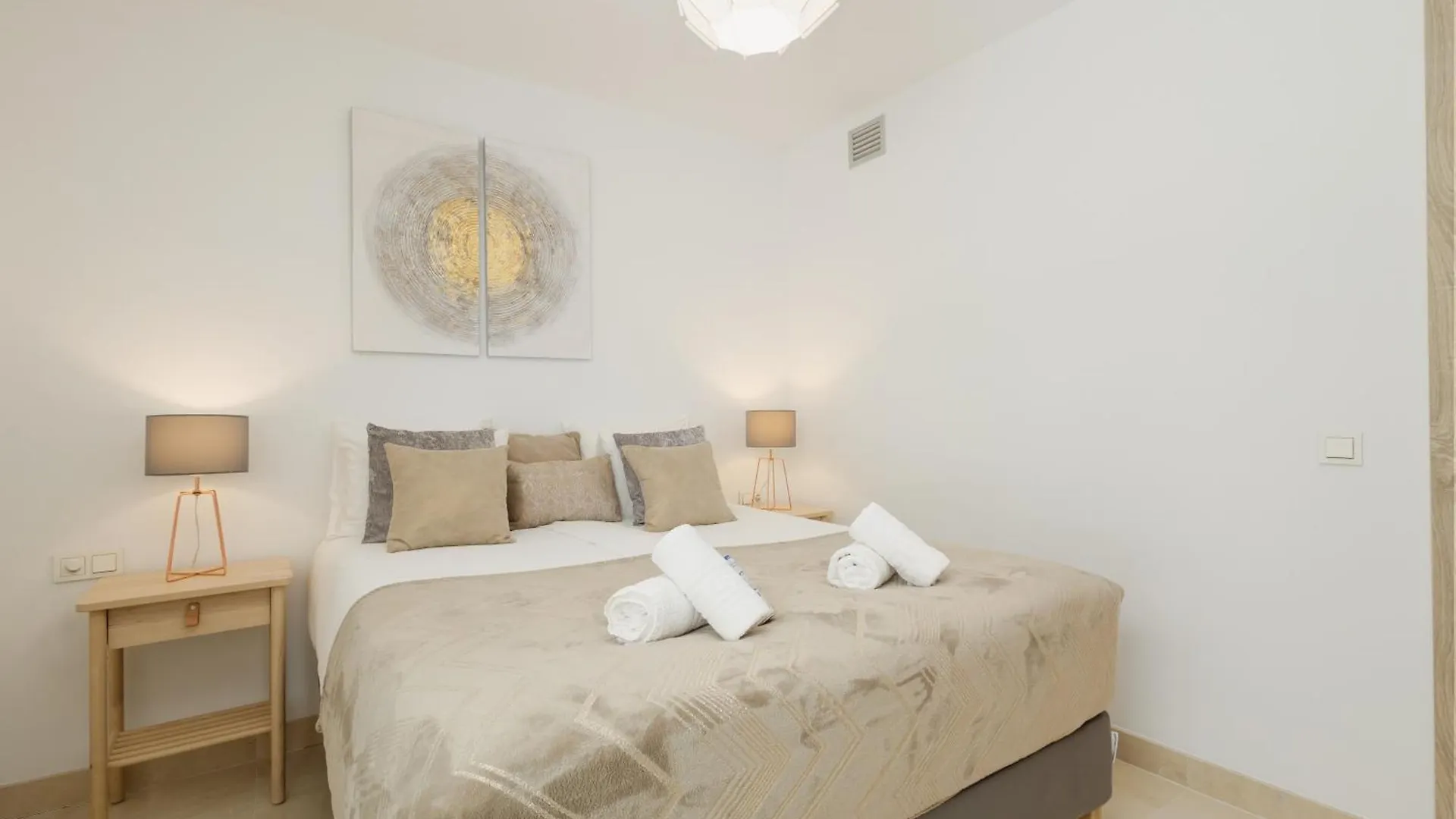 Modern Apartment, With Large Private Terrace, Bbq And Panoramic Sea Views, In Residencial Botanic, Benahavis Apartment